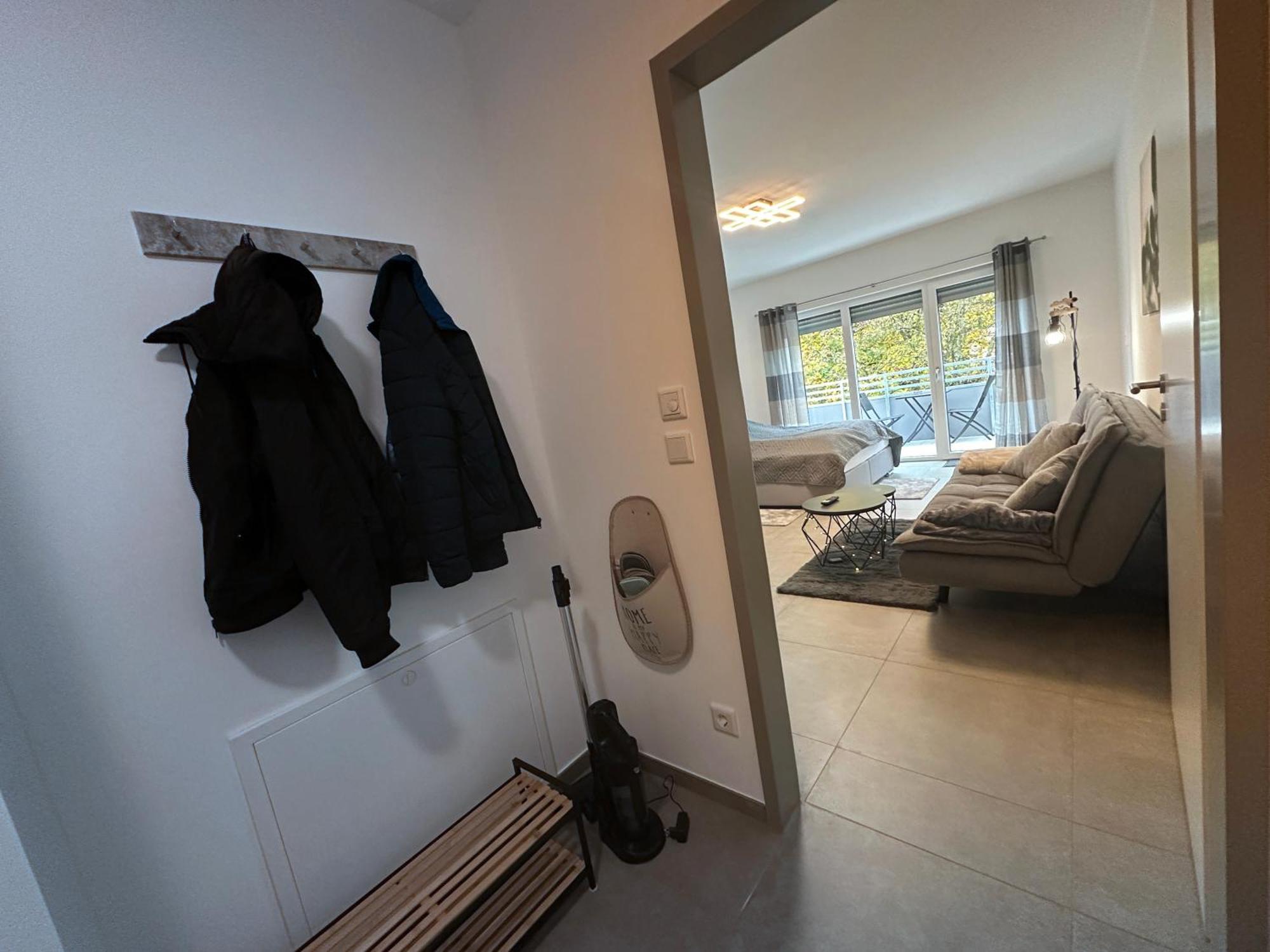 Modernes Apartment In Guter Lage إنغولشتات المظهر الخارجي الصورة