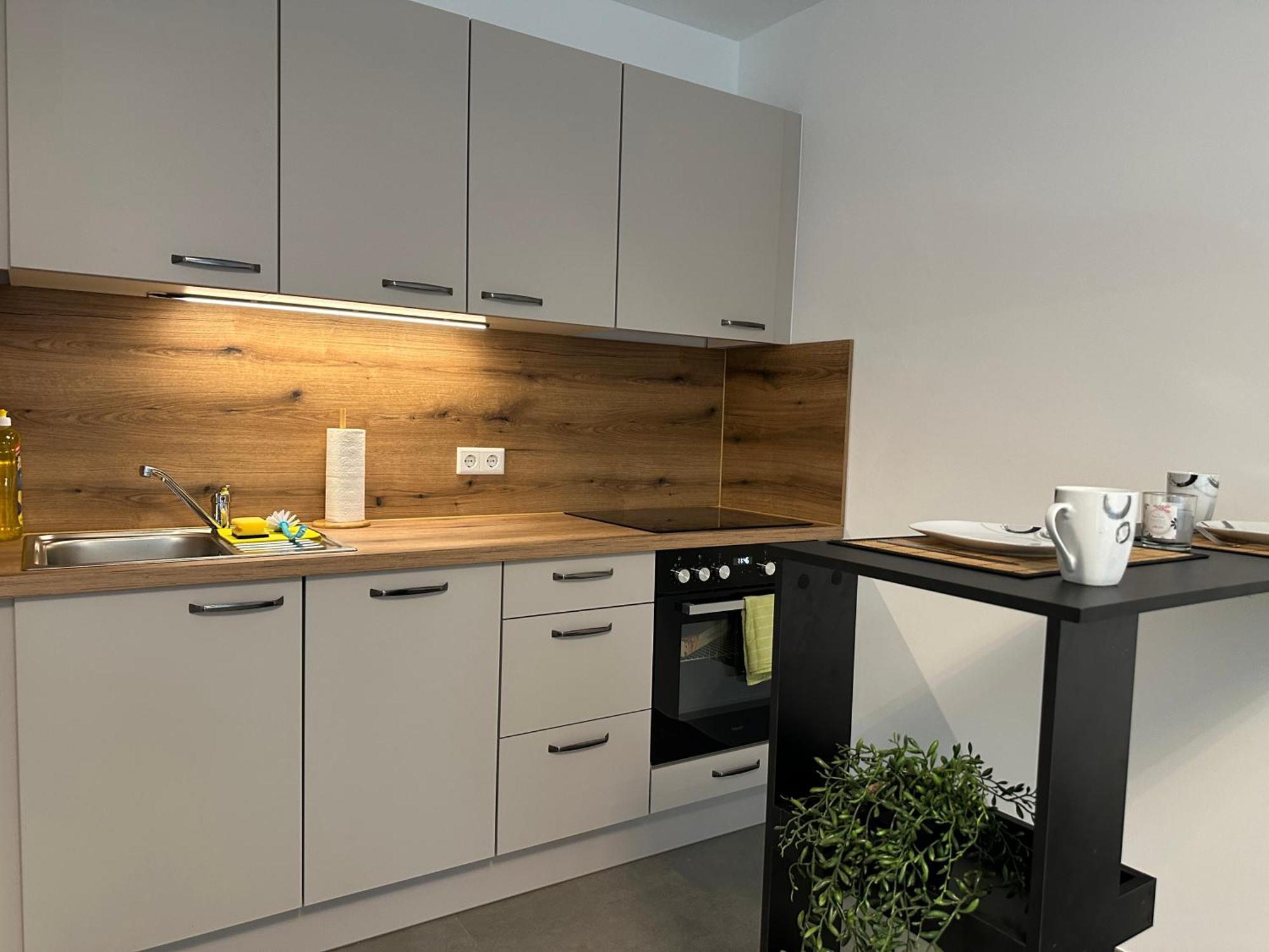 Modernes Apartment In Guter Lage إنغولشتات المظهر الخارجي الصورة