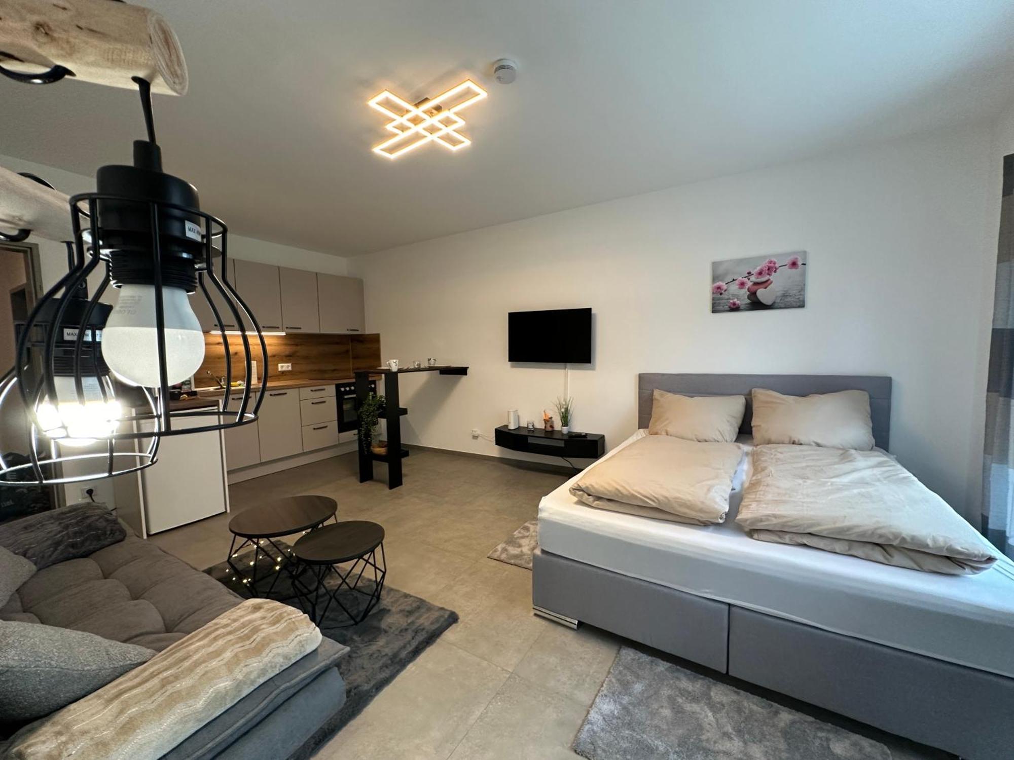 Modernes Apartment In Guter Lage إنغولشتات المظهر الخارجي الصورة